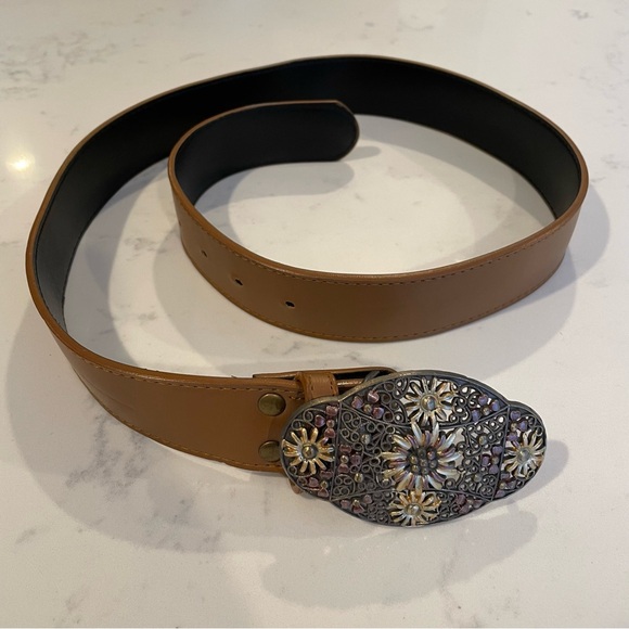 Faux Leather Belt: Camel with Floral Buckle - Picture 2 of 5